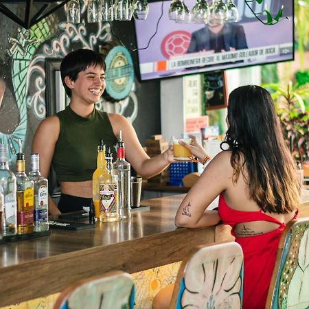 Alpes Lima Kennedy Hostel Ngoại thất bức ảnh