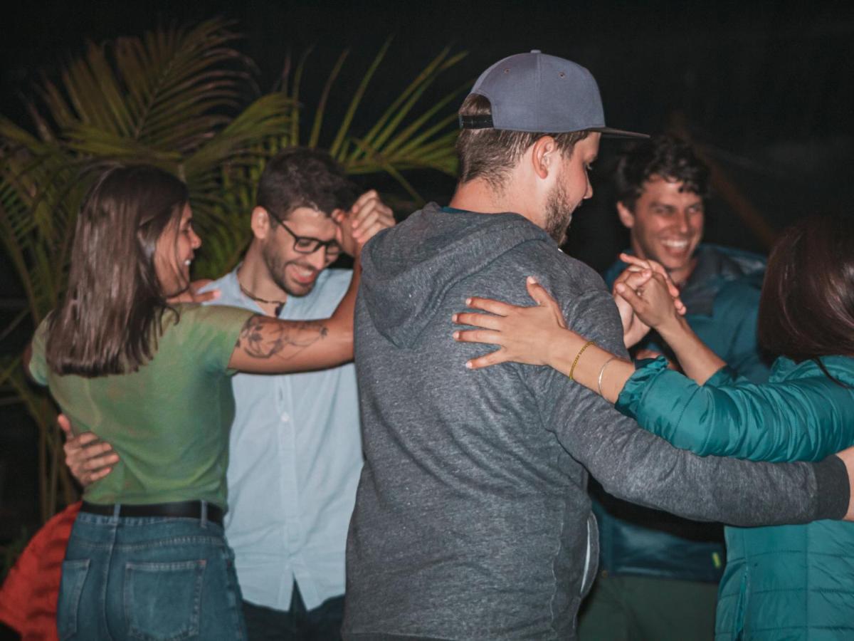 Alpes Lima Kennedy Hostel Ngoại thất bức ảnh
