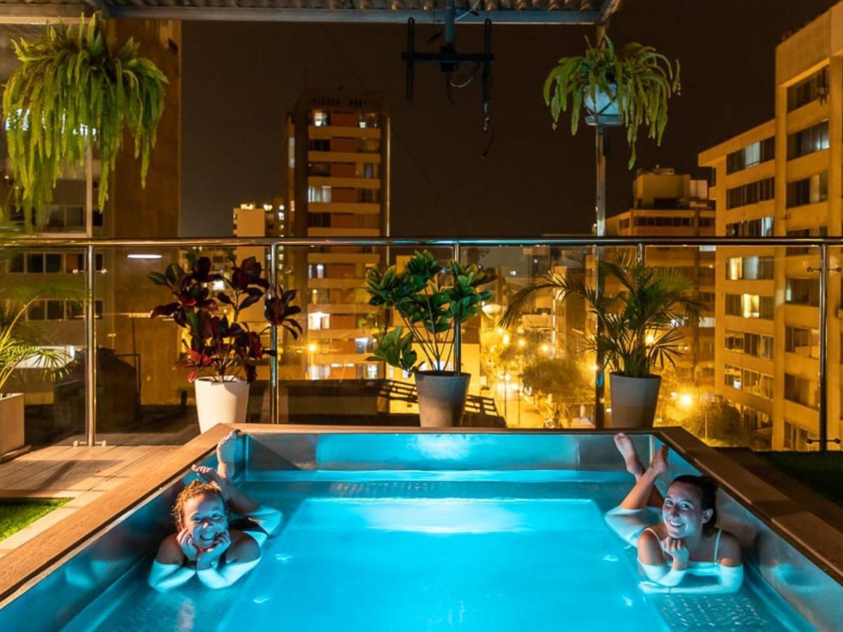 Alpes Lima Kennedy Hostel Ngoại thất bức ảnh